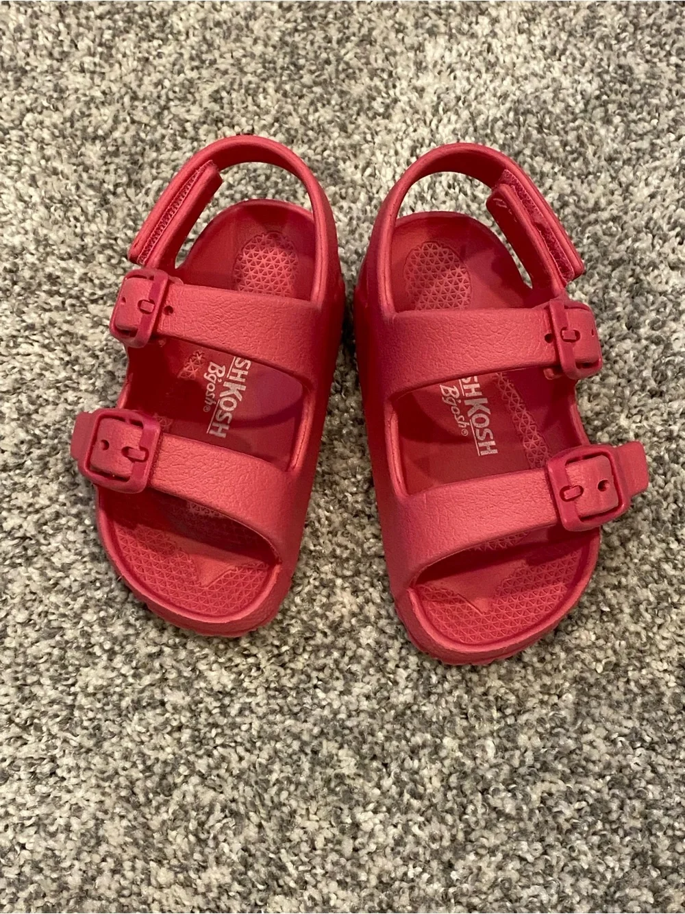Osh Kosh B’gosh sandals size 6